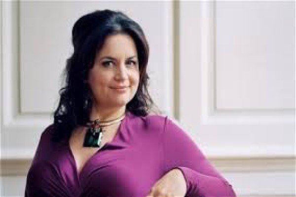Ruth Jones