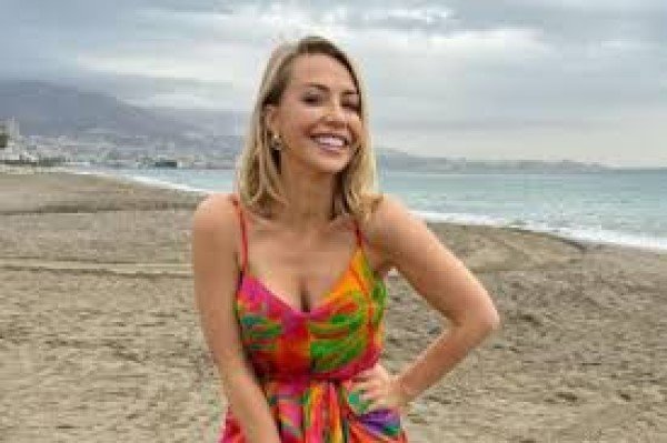 laura hamilton