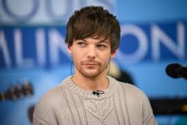 Louis Tomlinson Net Worth: A Complete Breakdown of His Wealth, Career Success, and Income Sources