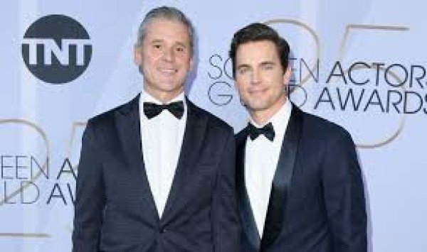 Simon Halls