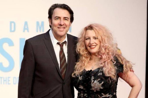 jonathan ross wife