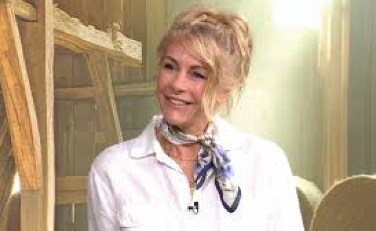 Lisa Hogan