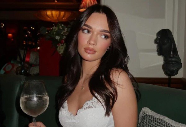 daisy tomlinson